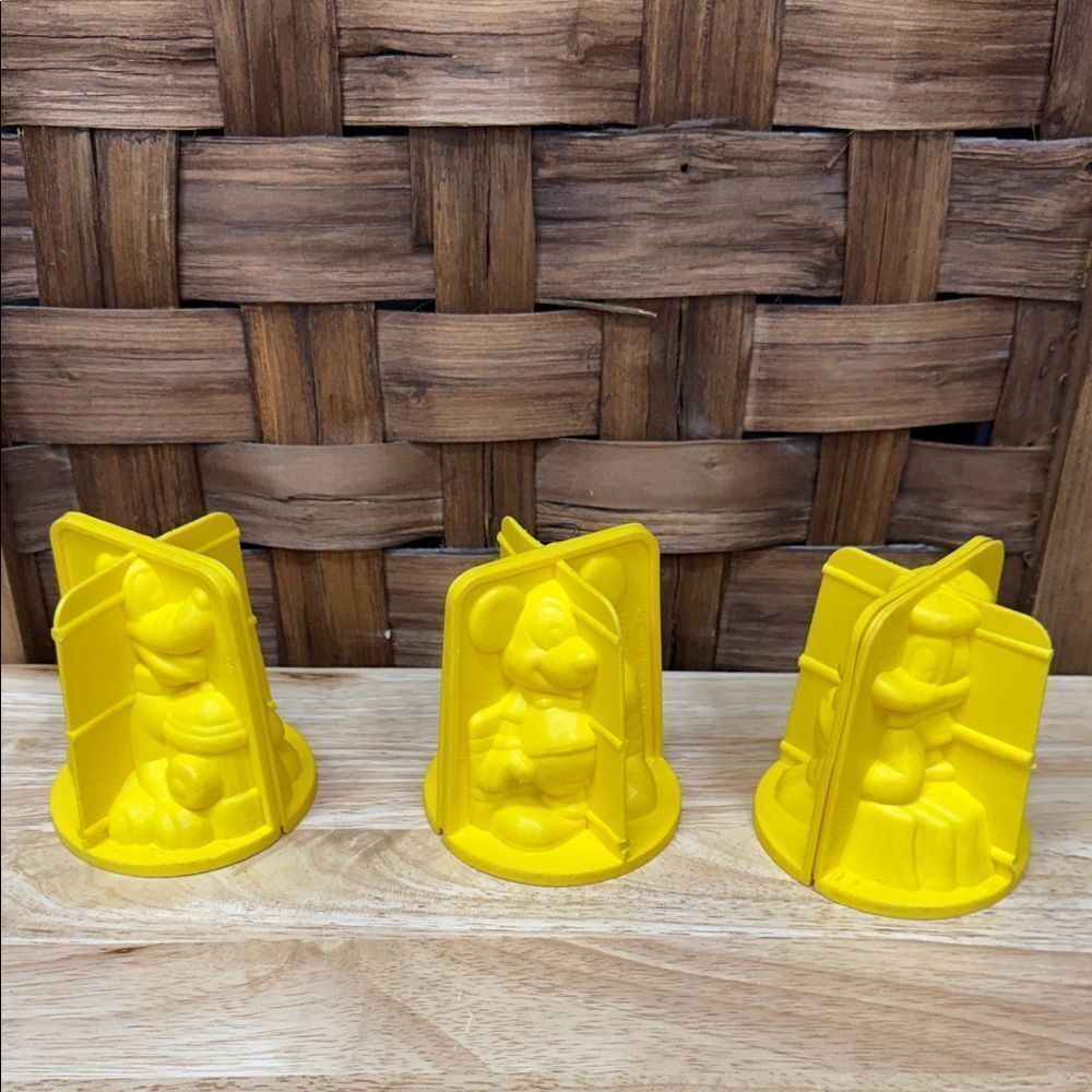 Vintage Disney Plastic Mold